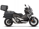 Kompletná sada čiernych hliníkových kufrov SHAD TERRA BLACK , 37 litrov vrchný kufor, 47L/47 litrov bočné kufre, vrátane montážnej sady a platni SHAD HONDA X-ADV 750