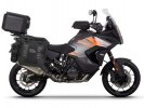 Kompletná sada sedlových brašní SHAD TERRA TR40 adventure a hliníkového kufra SHAD TERRA BLACK 37L v SHAD KTM Super Adventure 1290 (R, S)